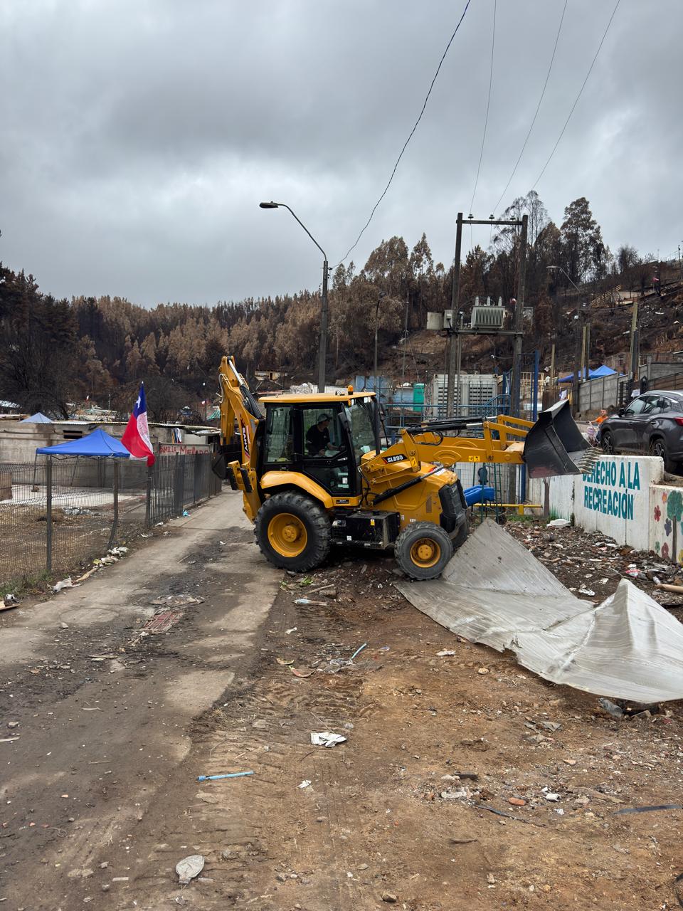 Andes Maq y Municipalidad de Penco formalizan alianza para apoyar labores territoriales